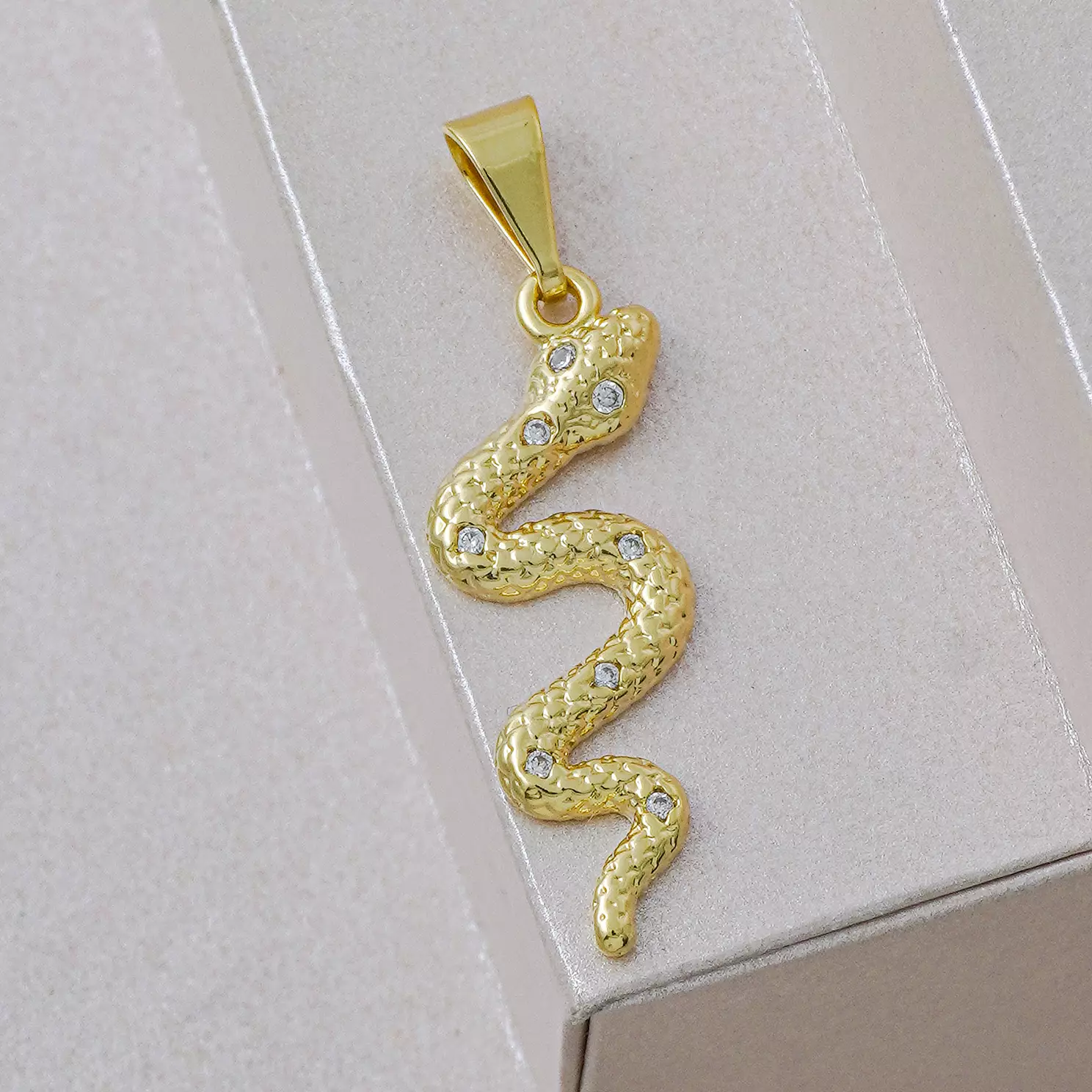 23130C_3.webp D Serpiente Cristal