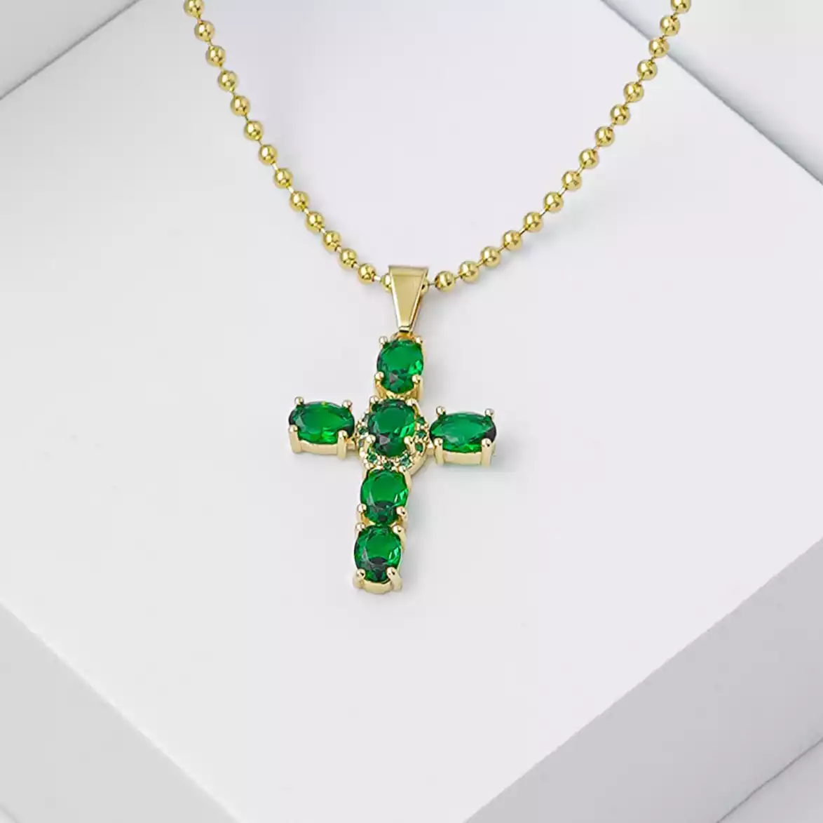 D Green Brightness