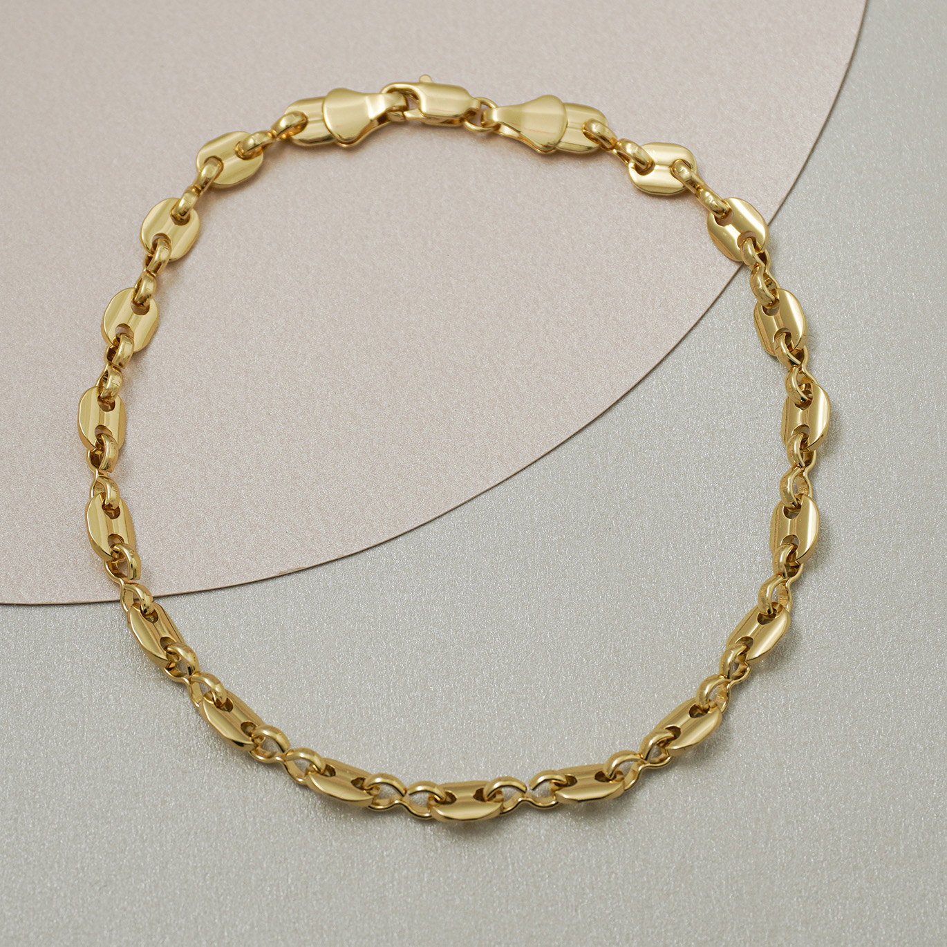 T Gucci 24 .5 Cms